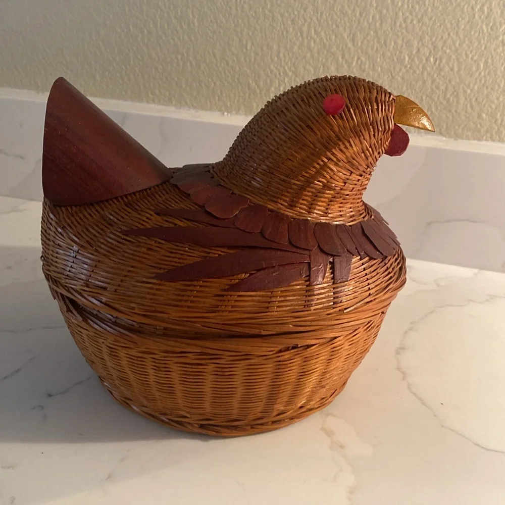 Vintage Chicken Basket with Lid